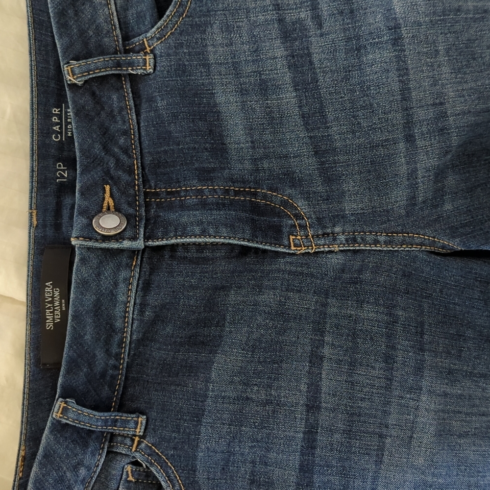 Vera Wang Capri jeans